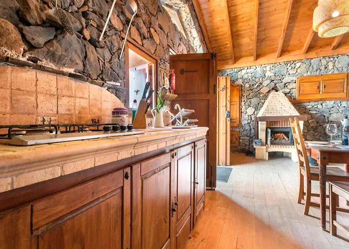 Semesterbostad In Tenerife With Private Garden La Corujera